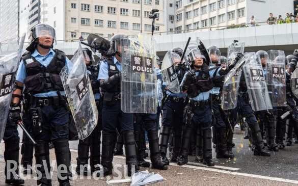 «Майданщики» в Гонконге обратились за помощью к США (ФОТО, ВИДЕО)