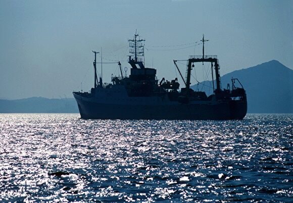 На российских пограничников в Японском море напал экипаж северокорейской шхуны