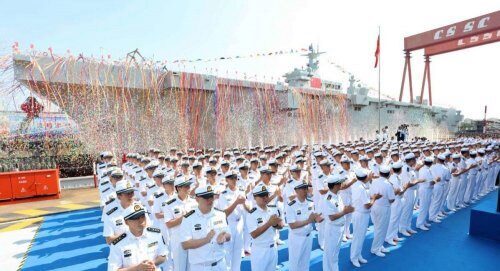 Первый универсальный десантный корабль Китая спущен на воду в Шанхае