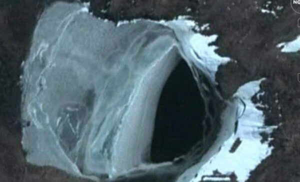 В Антарктиде обнаружили подземные тоннели, скрывающие загадочных обитателей