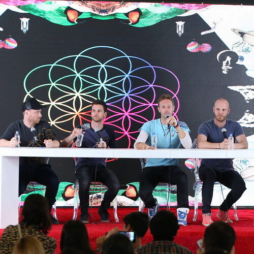 Coldplay сообщили о выходе нового альбома по почте (Видео)