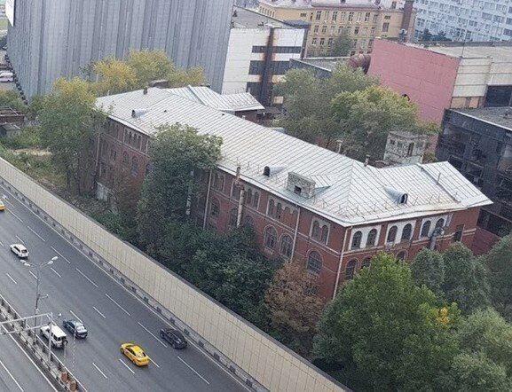 Елена Шувалова сообщила о происходящем в Москве сносе исторического здания, дело по которому находится в суде