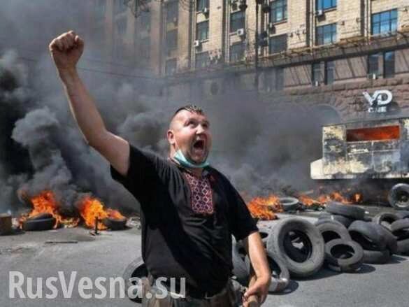Мира не будет: в Киеве ожидают кровавый путч