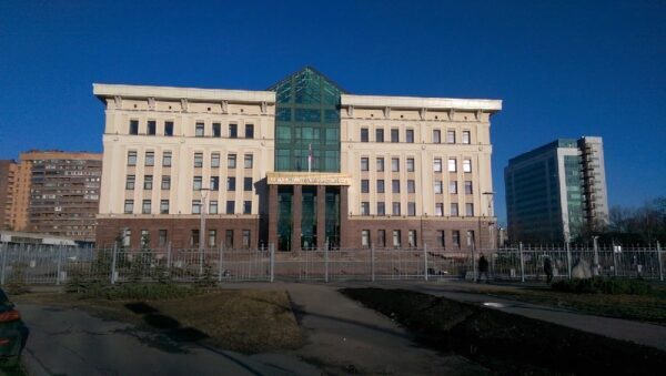 Санкт петербургский городской. Санкт-Петербургский городской суд, Санкт-Петербург. Бассейная 6. Суд Бассейная 6 Санкт-Петербургский городской. Горсуд СПБ Бассейная.