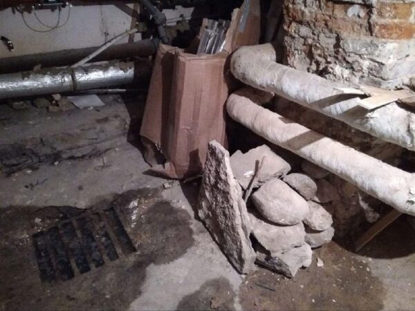 Дом в центре Петербурга может рухнуть из-за работ в подвале