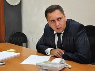 Первый вице-мэр Екатеринбурга год пытается отдать своему человеку важные городские активы