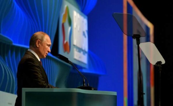 Путин назвал текущие темпы прироста ВВП в стране недостаточными