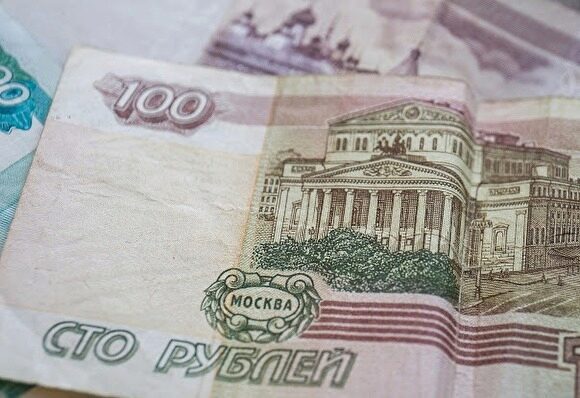 Россиянин подал иск о компенсации морального ущерба на 100 триллионов рублей