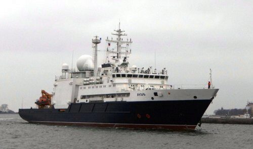 Российский корабль «Янтарь» переполошил Европу и внезапно возник у берегов США