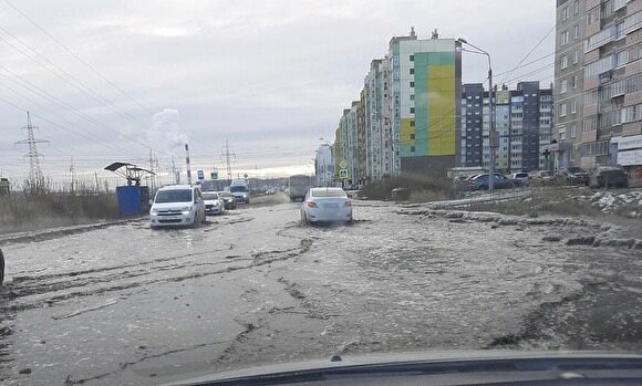 В Челябинске в микрорайоне Парковый из-за аварии отключили воду в нескольких домах