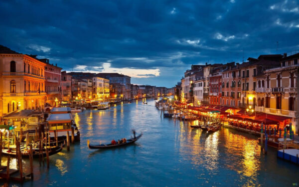 Венеция на 80% ушла под воду
