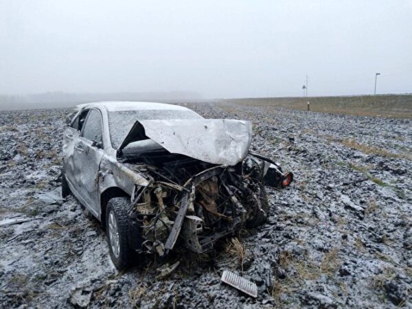 В Ишимском районе погиб водитель Camry, опрокинувшейся в кювет