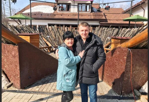 Звезда "Дома-2" Илья Яббаров запретил своей матери появляться на проекте