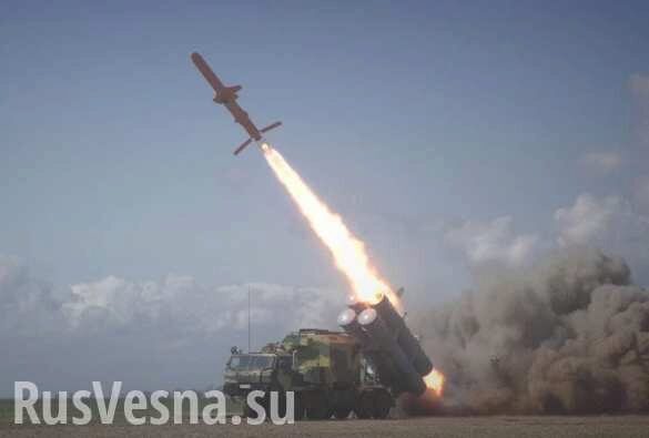 Лётчик снял полёт Су-27 рядом с украинской крылатой ракетой (ВИДЕО)