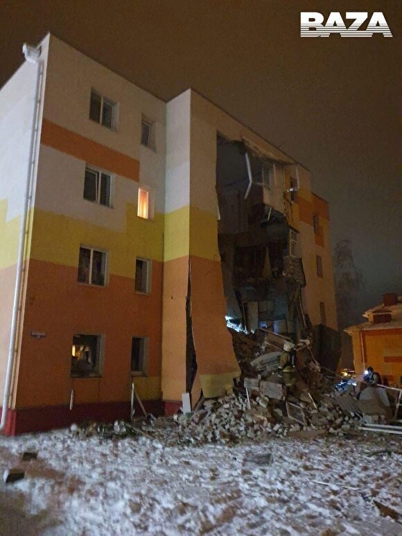 Очевидцы рассказали о взрыве газа в Белгородской области, где обрушилась стена дома