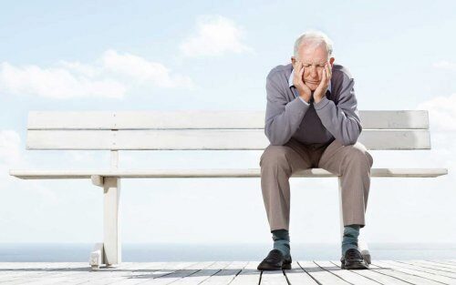 Стресс в пожилом возрасте влияет на работу мозга