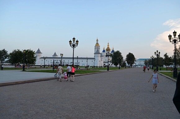 Тобольск численность населения. Тобольск население 2022. Тобольск 2030. Население города Тобольск в 2000 году. Численность населения Тобольска на 2021 год.