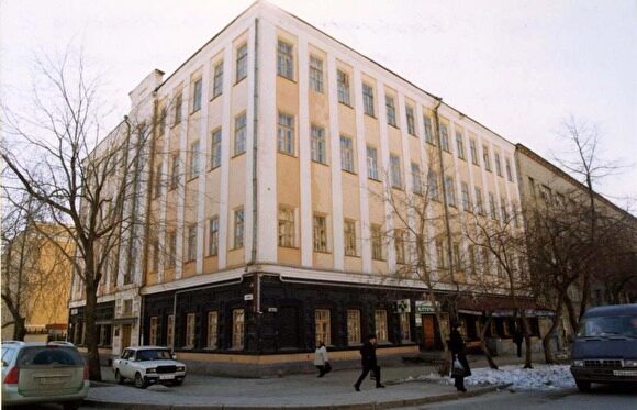 В Екатеринбурге реконструируют старинное здание Театрального института