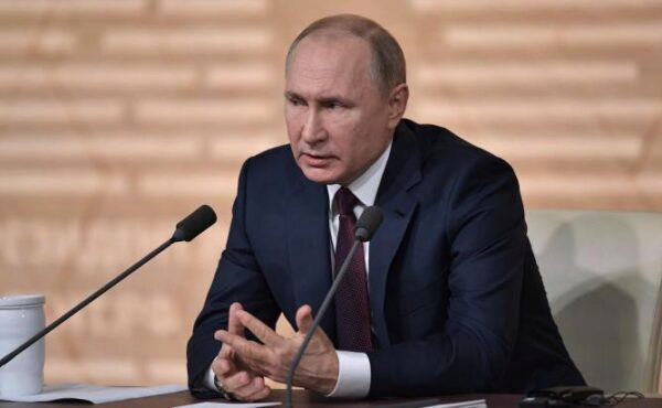 Владимир Путин высказался o возможных изменениях в Конституцию РФ