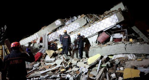 ﻿ В Турции продолжаются работы по ликвидации последствий землетрясения