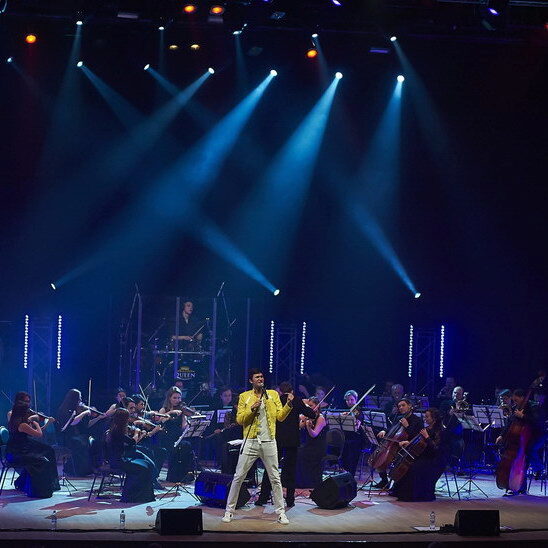Лучшие хиты Queen и Scorpions представят на сцене Crocus City Hall в новом трибьют-шоу в сопровождении симфонического оркестра