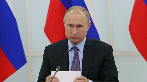Путин внес проект поправок в Конституцию на рассмотрение Госдумы