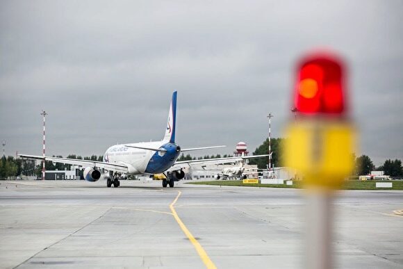 СК начал проверку вынужденной посадки самолета в аэропорту Кольцово