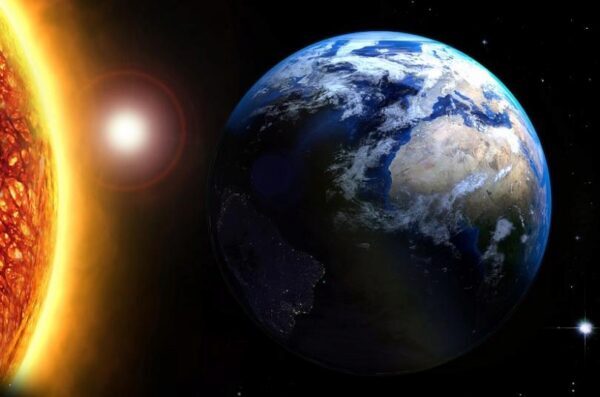 Ученые: Солнце может уничтожить Землю в ближайшее столетие