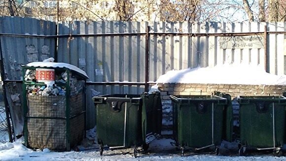 В Челябинске уберут контейнеры для сбора пластика и бумаги