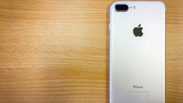 Бомж украл у подростка iPhone 7 в торговом центре