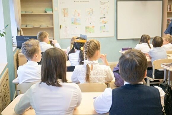 Четыре школьника из Челябинской области будут сдавать ЕГЭ по китайскому языку