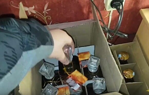 Полицейские ХМАО изъяли 900 литров контрафактного алкоголя