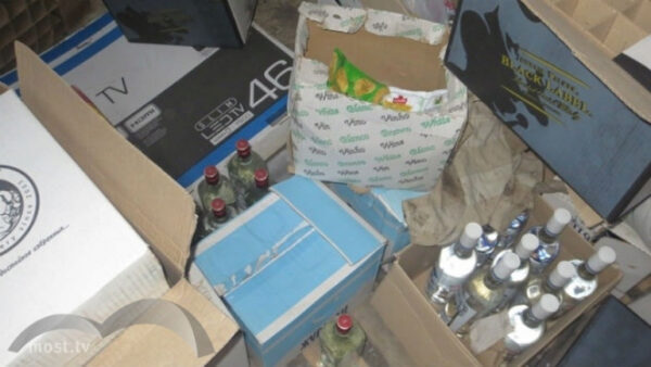 Полицейские изъяли 800 бутылок алкоголя