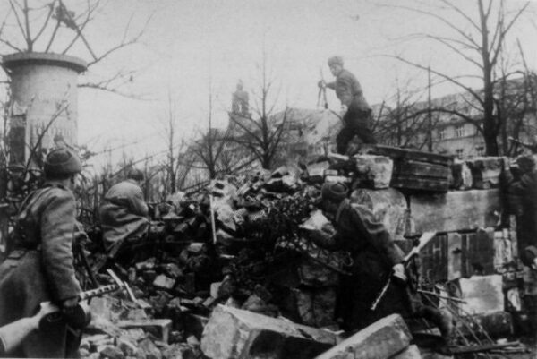 Последние месяцы Великой Отечественной – 23 февраля 1945 года