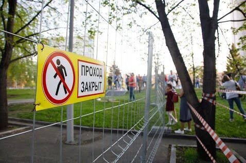 «Простые вопросы»: почему протест в сквере в Екатеринбурге нельзя считать организованным?