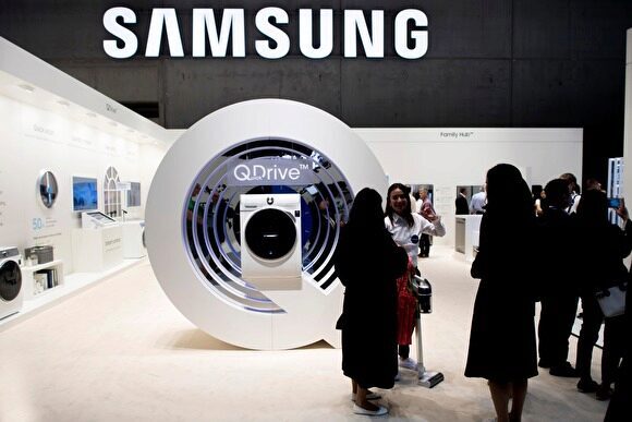 Samsung готов к предустановке российского софта