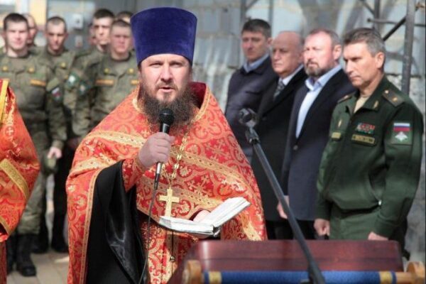 Священника Екатеринбургской епархии наградили медалью Минобороны