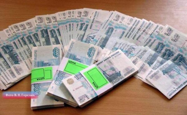 В полиции рассказали о незаконном обороте поддельных денег на Среднем Урале