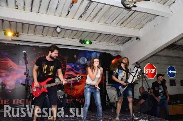 «Война повлияла на каждого, кто живет в Донбассе», — рок-певица из Донецка (ФОТО)