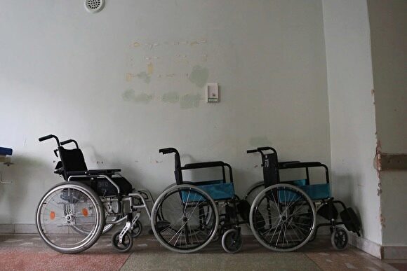 Суд обязал мэрию Кургана сделать пандус в жилом доме для инвалида-колясочника