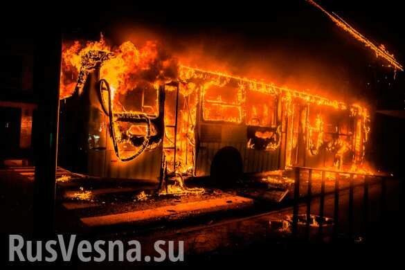 В Венгрии загорелся автобус с украинцами (ВИДЕО)