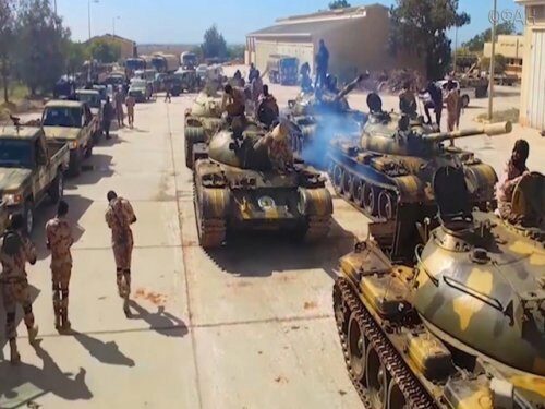 ﻿Военно-воздушные силы Хатара атакуют позиции ГНА в Западной Ливии