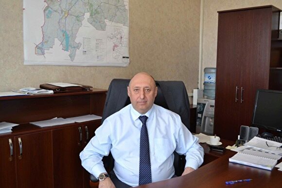 Главу Верхнеуральского района отпустили после допроса по делу экс-начальника ОМВД