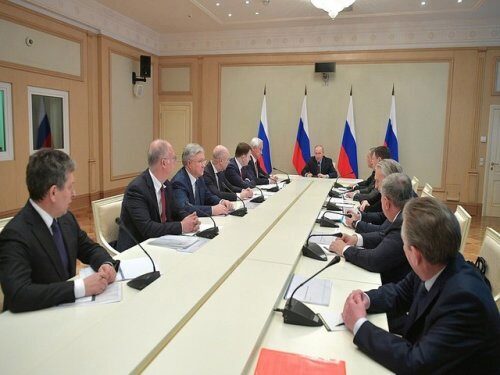 ﻿Кремль рассказывает, как проходят встречи Путина во время пандемии коронавируса