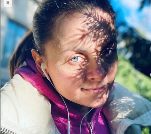 Молодая жена Николаева показала селфи без макияжа и ретуши