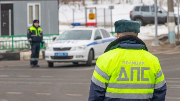 Полицейский отказался от взятки в одну тысячу рублей