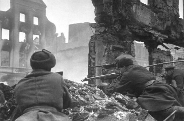 Последние месяцы Великой Отечественной – 4 апреля 1945 года