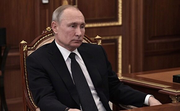 Путин подписал закон о кредитных каникулах. Кого он коснется