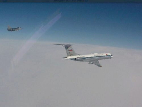 ﻿Российские самолеты Су-27 сорвали попытку нарушения бельгийским истребителем F-16 воздушного пространства над Балтийским морем