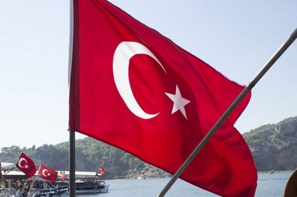 Туристический сезон в Турции перенесут